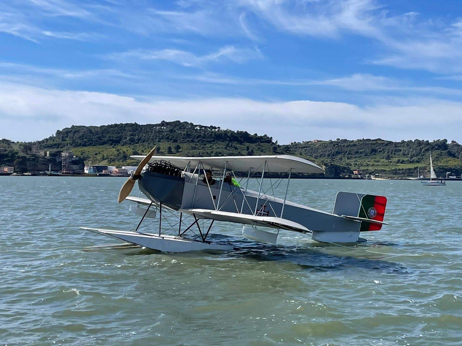 Hydravion sur le Tage