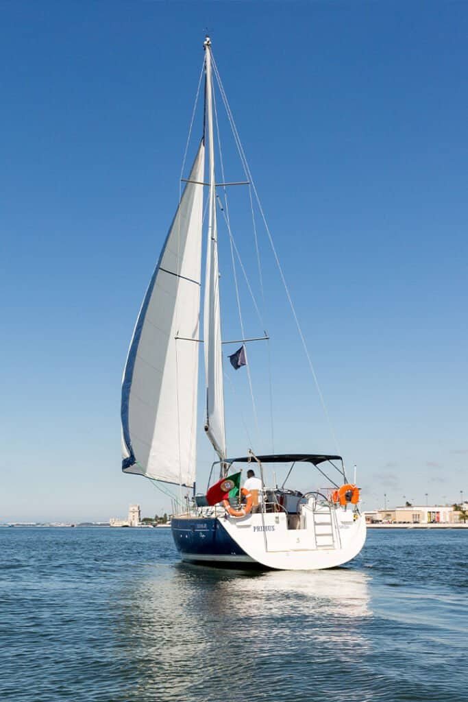 Boat trip on the Tagus River, with a view of the city of Lisbon.