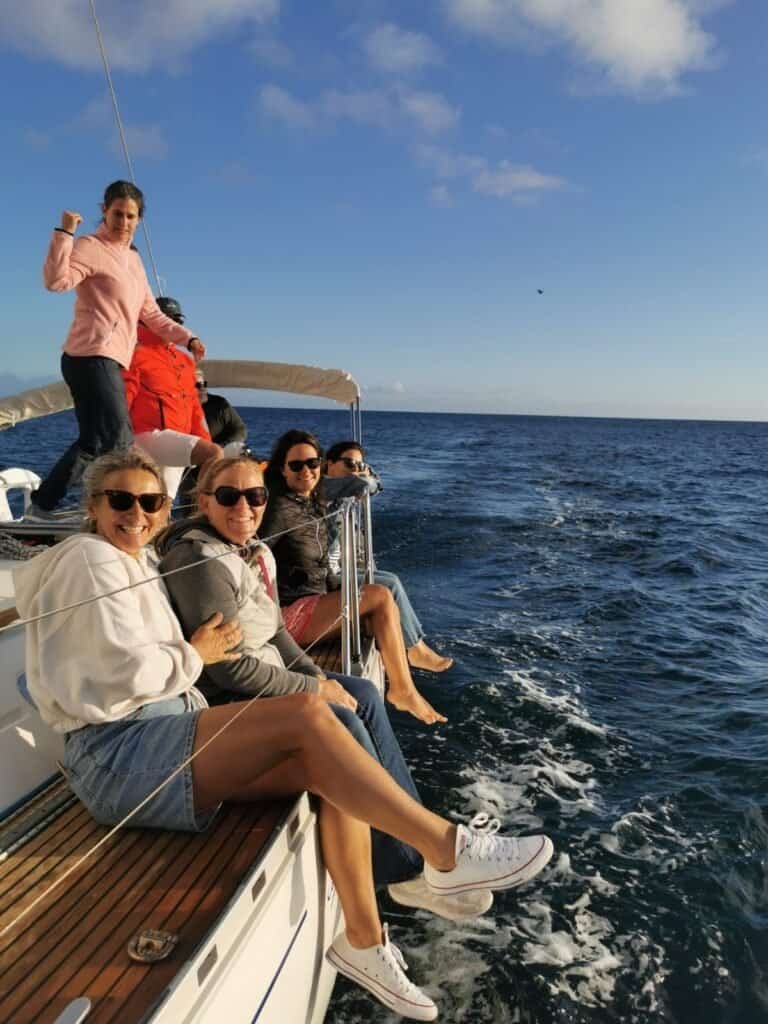 Passeio privado de veleiro com pessoas super simpáticas