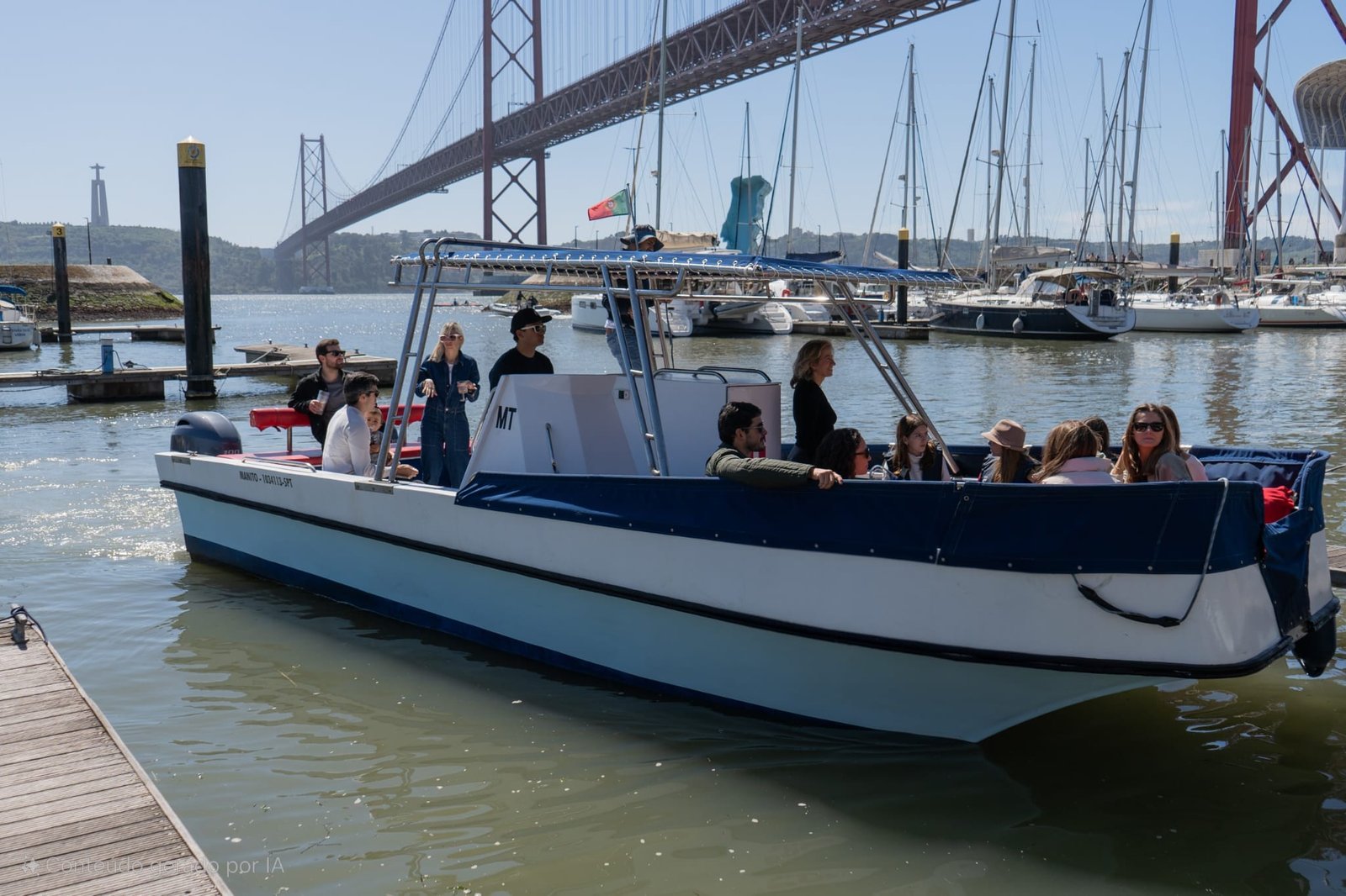 Manito sortant du port de Santo Amaro pour une nouvelle excursion entre famille et amis